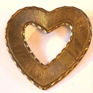 Vintage open heart brooch pin dark gold tone valentine's Day sweetheart